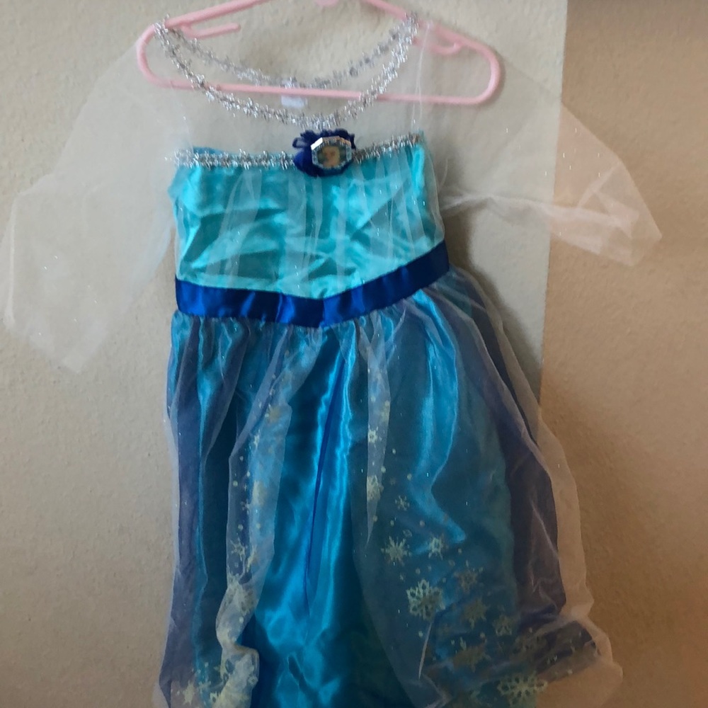 Elsa frozen costume